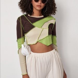 This is cut and sew stitch crop top!— Multicolor
